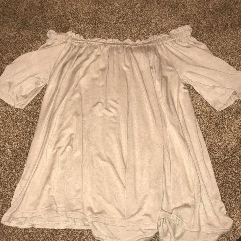 tan off the shoulder shirt sleeve shirt